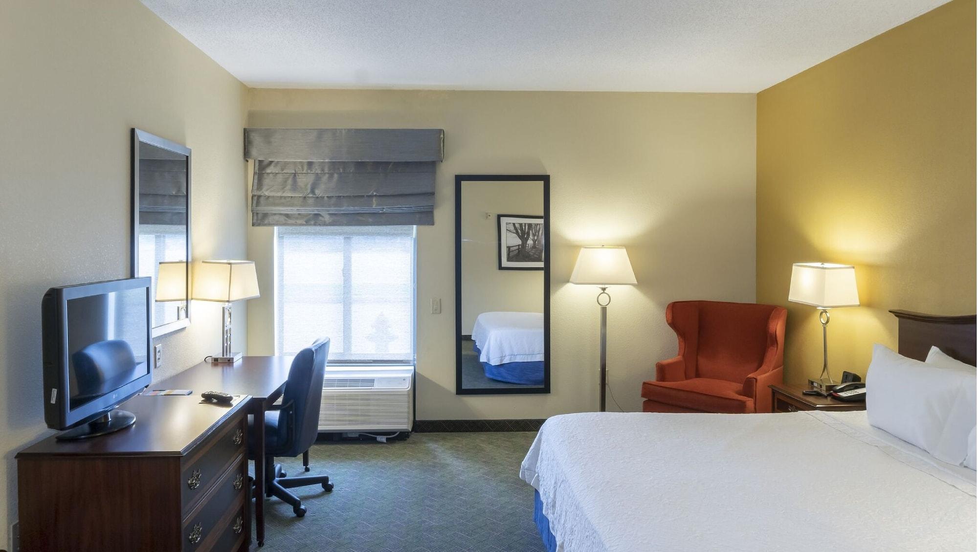 Hampton Inn New Philadelphia Exteriör bild