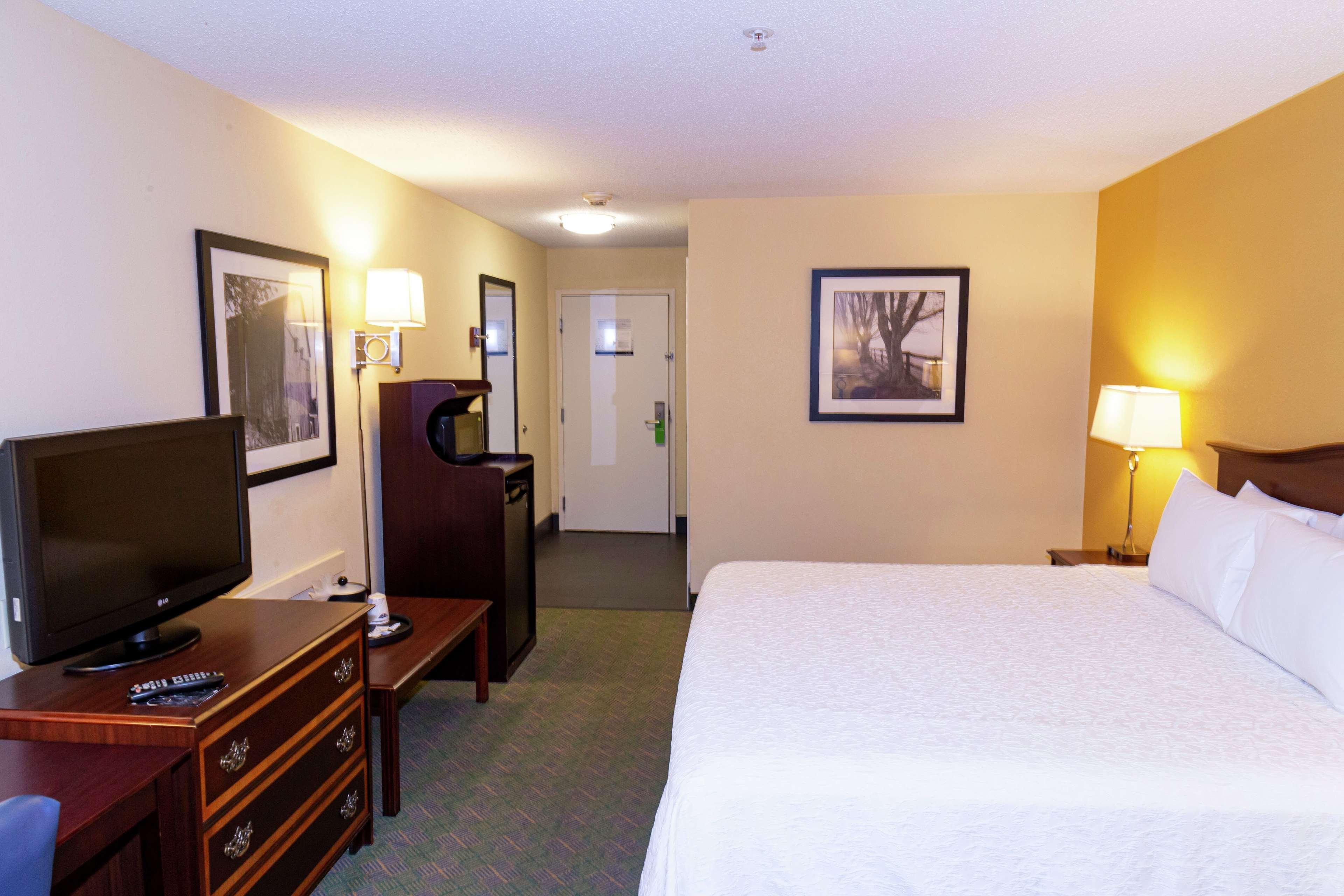 Hampton Inn New Philadelphia Exteriör bild