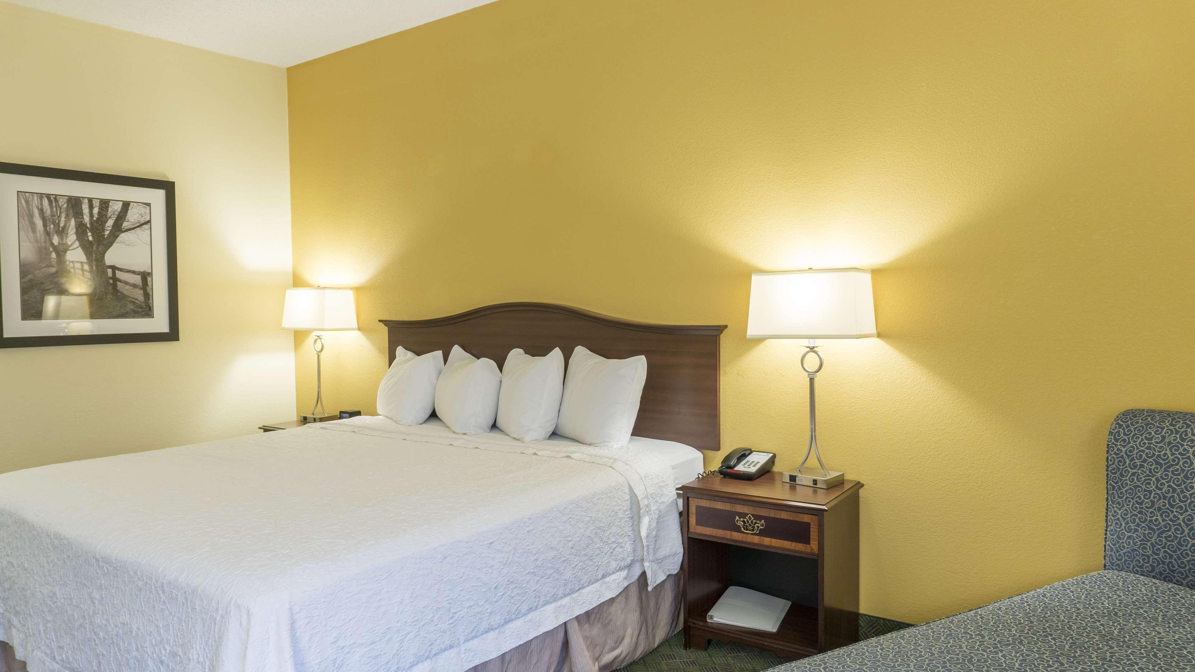 Hampton Inn New Philadelphia Exteriör bild