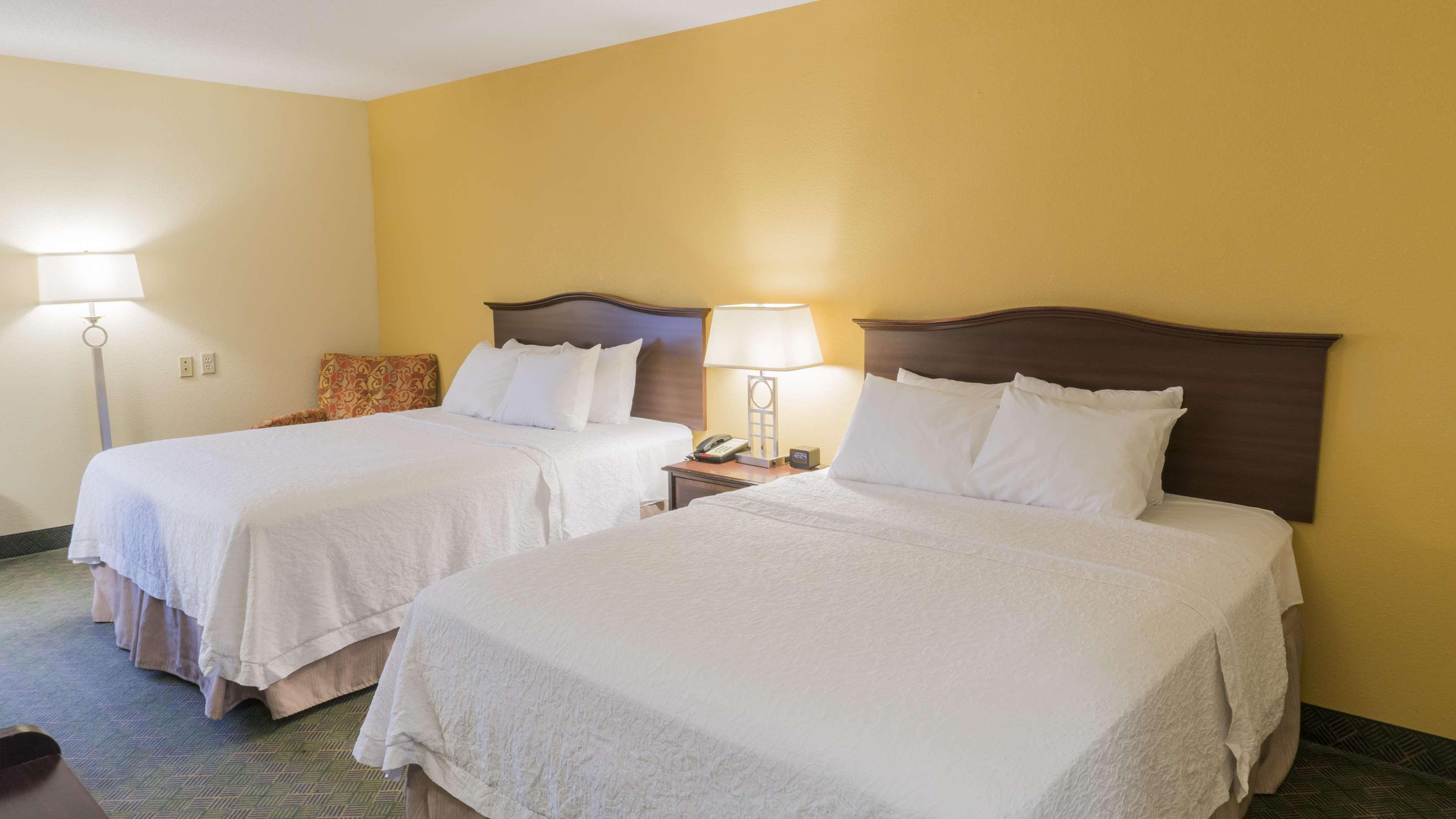 Hampton Inn New Philadelphia Exteriör bild