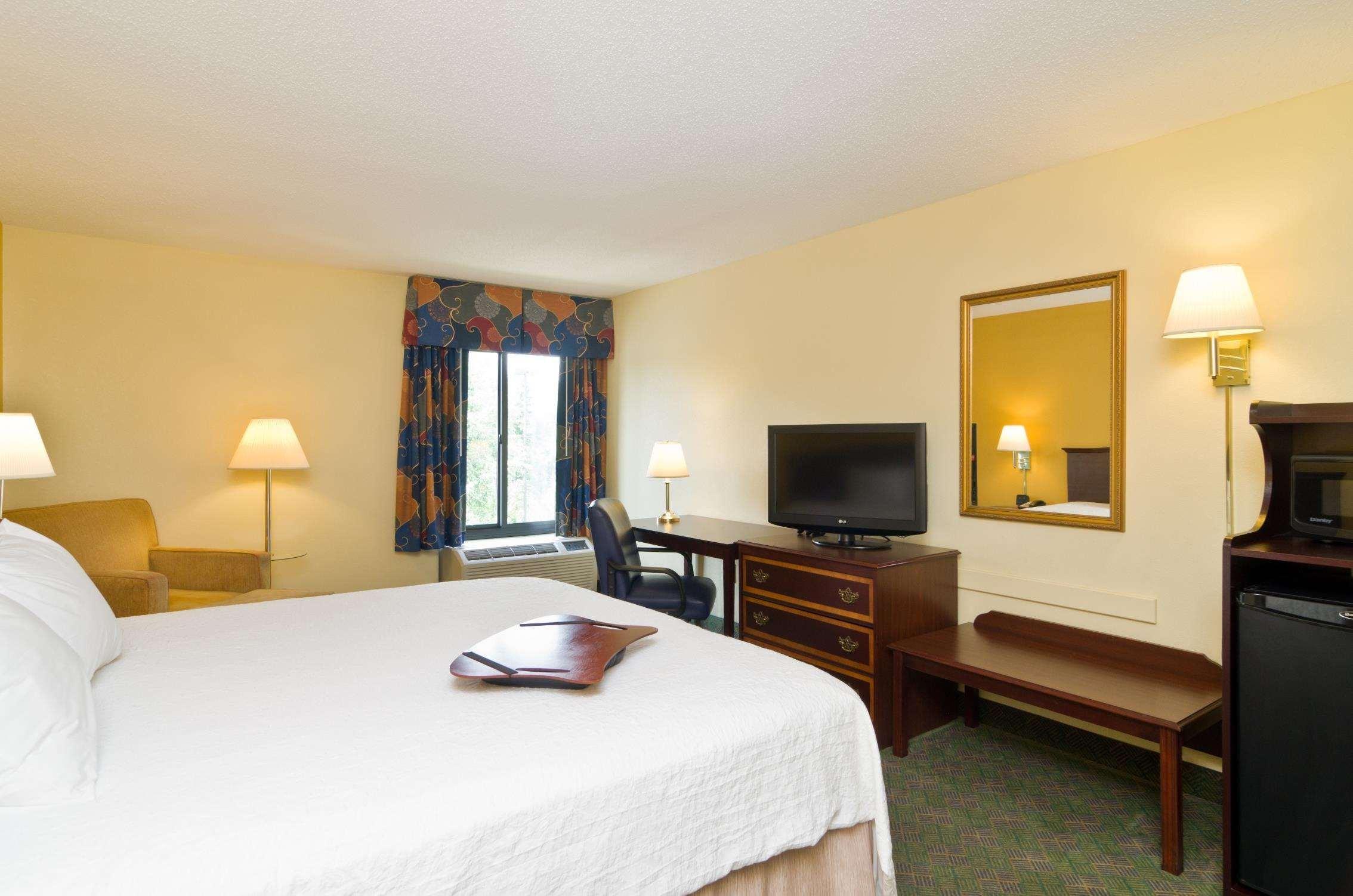 Hampton Inn New Philadelphia Exteriör bild