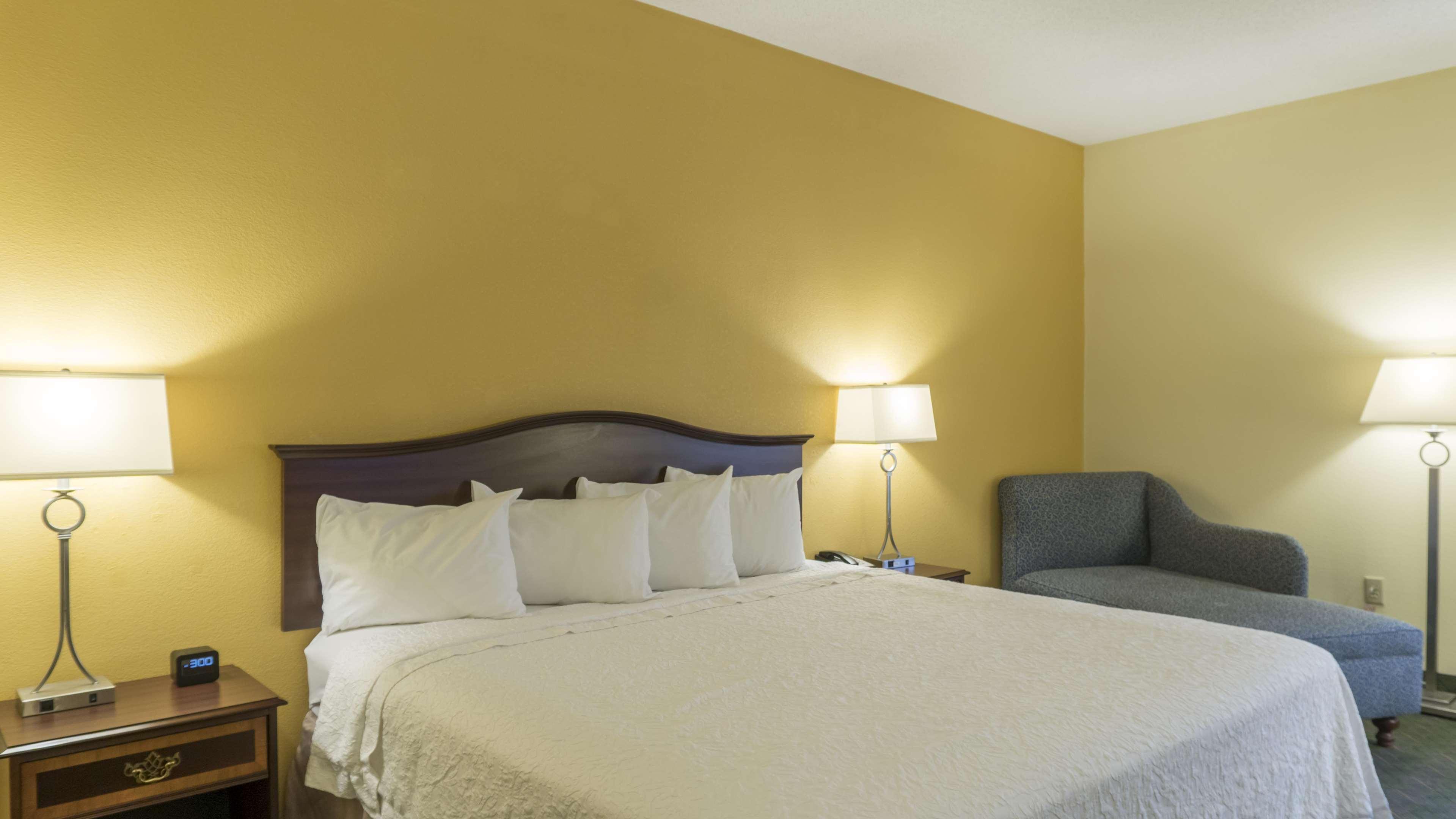 Hampton Inn New Philadelphia Exteriör bild