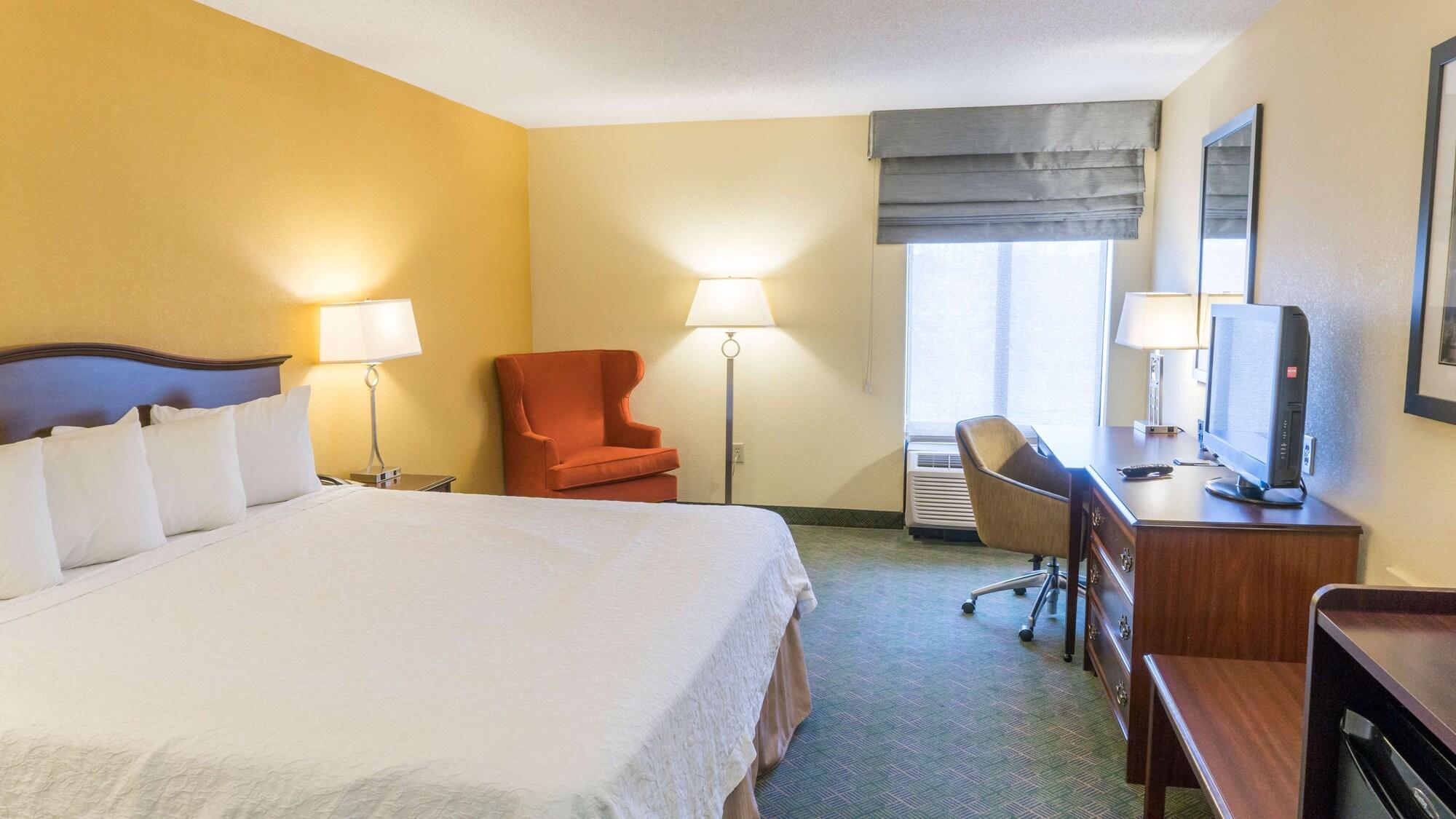 Hampton Inn New Philadelphia Exteriör bild