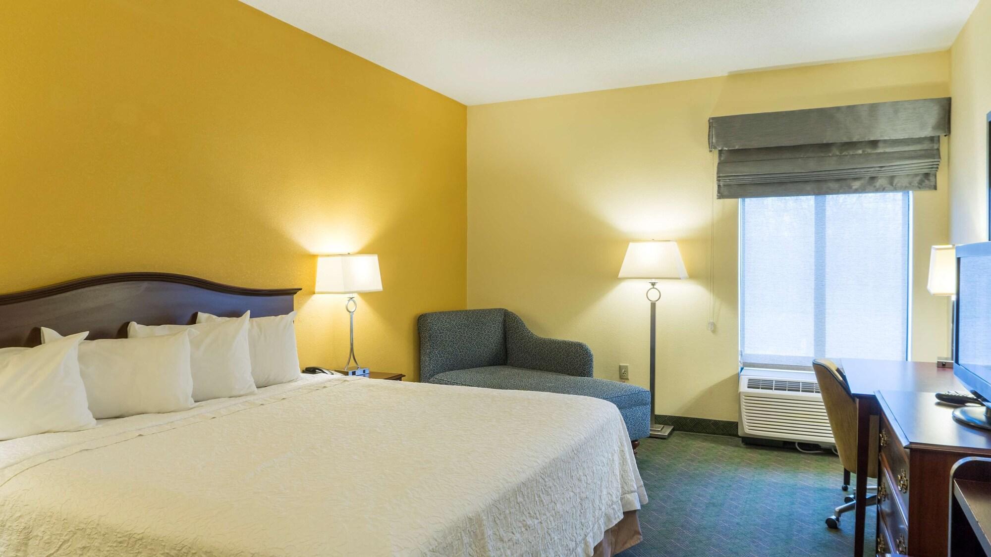 Hampton Inn New Philadelphia Exteriör bild