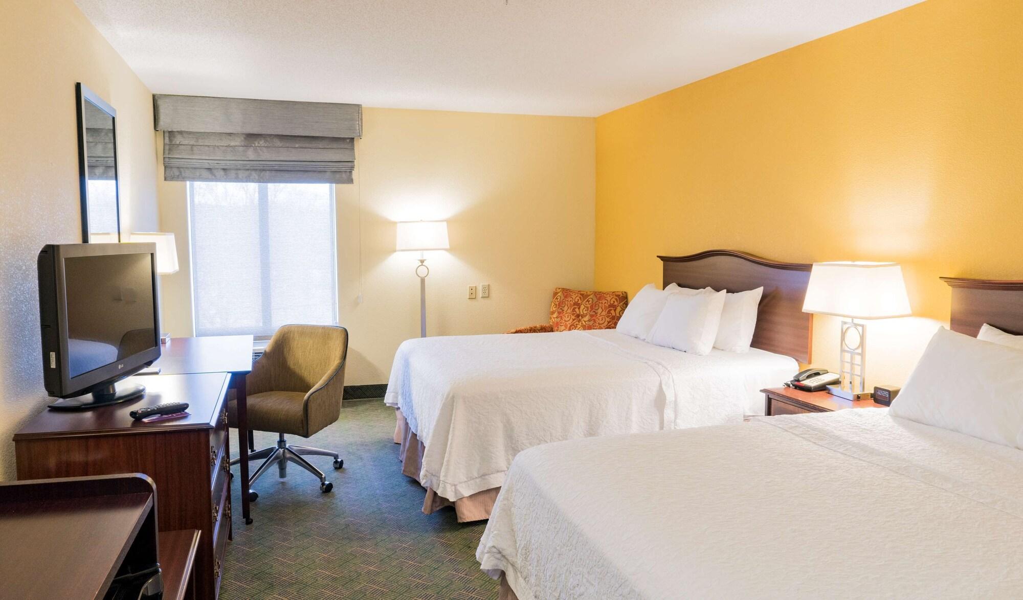 Hampton Inn New Philadelphia Exteriör bild