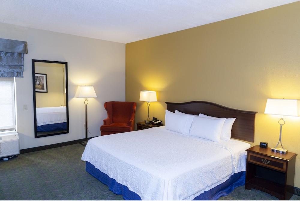 Hampton Inn New Philadelphia Exteriör bild