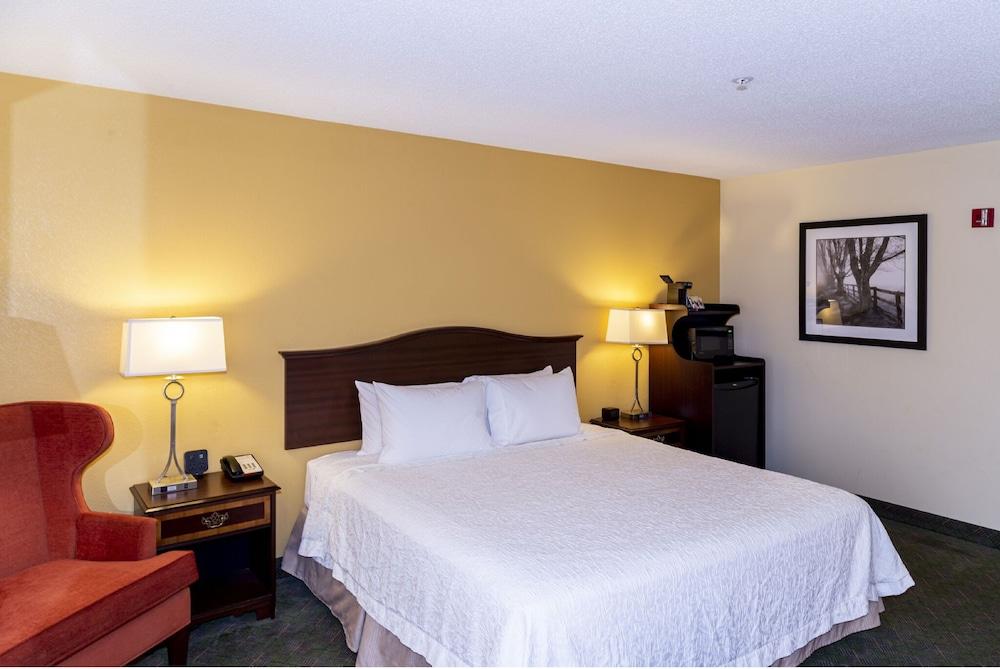 Hampton Inn New Philadelphia Exteriör bild