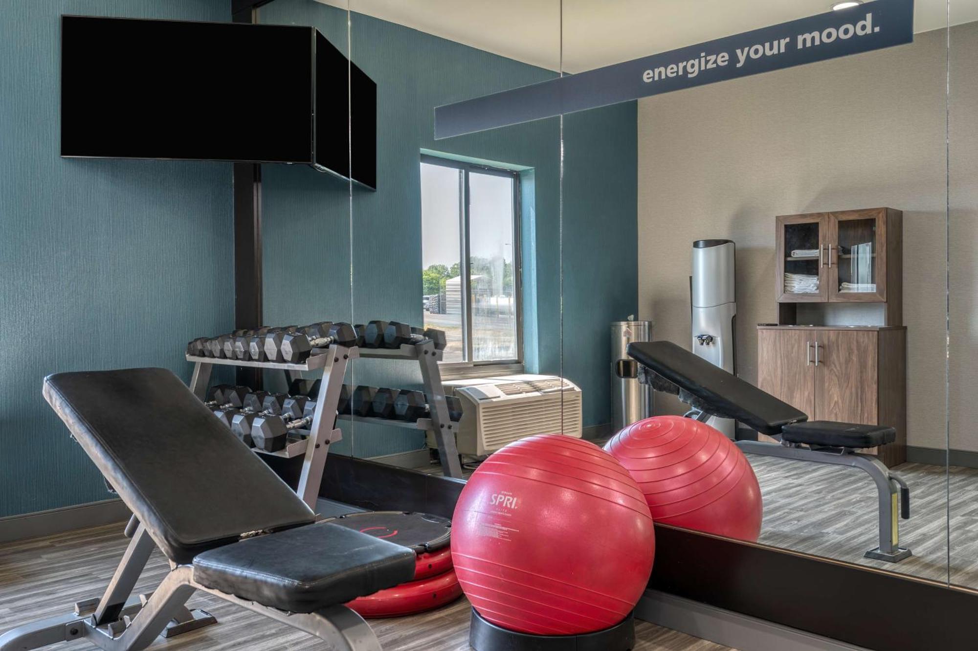 Hampton Inn New Philadelphia Exteriör bild