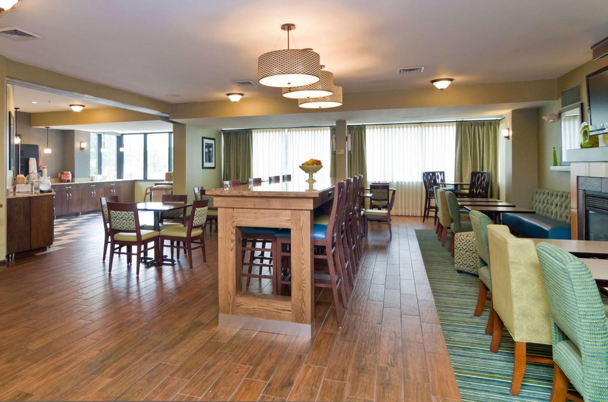 Hampton Inn New Philadelphia Exteriör bild